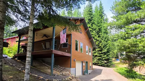 210 Fir St, Elk River, ID 83827