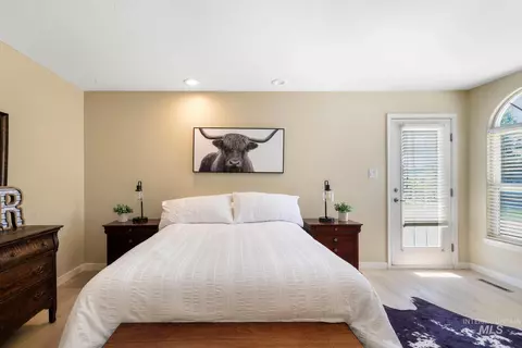 Bedroom - 3962 N 2405 E, Filer, ID 83328 photo 1 of 11