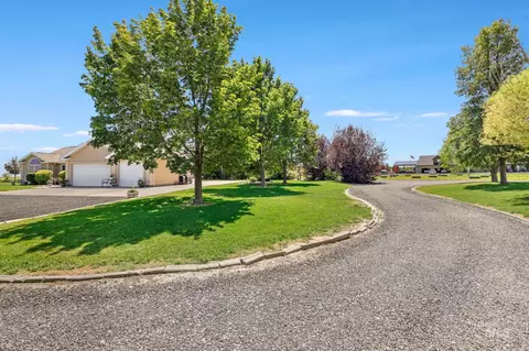Exterior - 3962 N 2405 E, Filer, ID 83328 photo 2 of 6