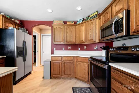 Kitchen - 3962 N 2405 E, Filer, ID 83328 photo 3 of 6