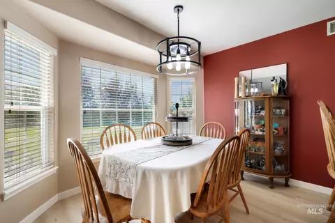 Dining - 3962 N 2405 E, Filer, ID 83328 photo 2 of 2