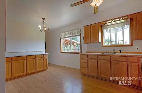 743 20th Ave E, Jerome, ID 83338 photo 7