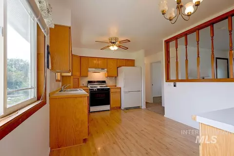 743 20th Ave E, Jerome, ID 83338 photo 9