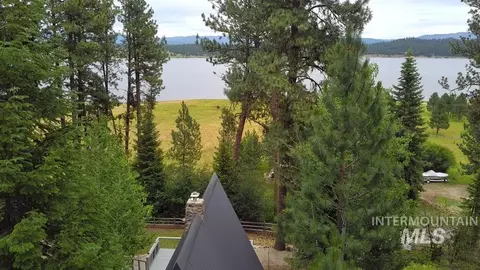 32 Duffys Ln, Cascade, ID 83611 photo 2