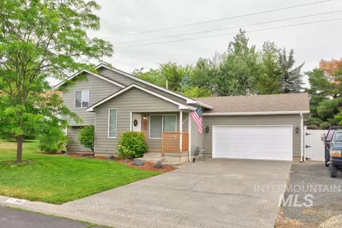 390 Quail Rn, Moscow, ID 83843