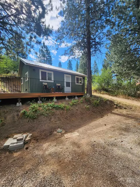 1062 N Hidden Pine Rd, Pine, ID 83647 photo 2