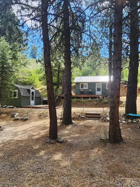 1062 N Hidden Pine Rd, Pine, ID 83647 photo 1