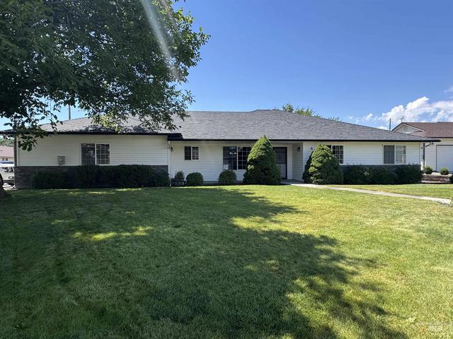 71 SW 18th St, Ontario, OR 97914
