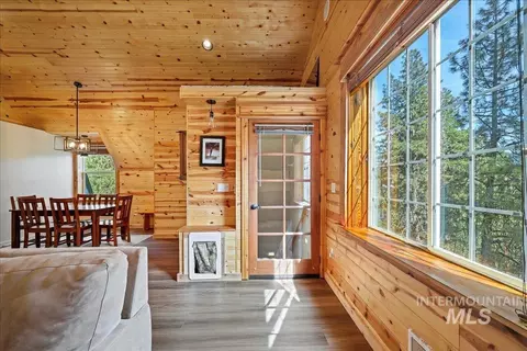 14 Melonie Loop, Cascade, ID 83611 photo 5