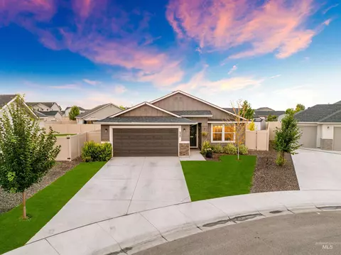522 W Tanzanite Ct, Kuna, ID 83634