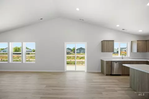 Living - 208 W 17th Ave, Jerome, ID 83338 photo 1 of 3