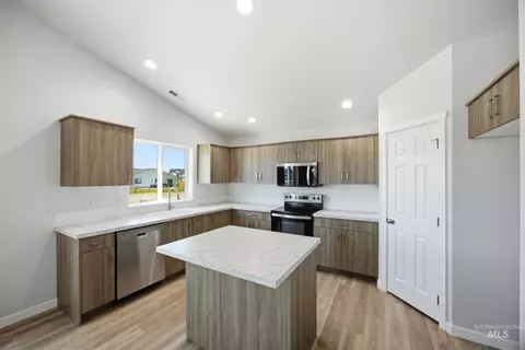 Kitchen - 208 W 17th Ave, Jerome, ID 83338 photo 1 of 3