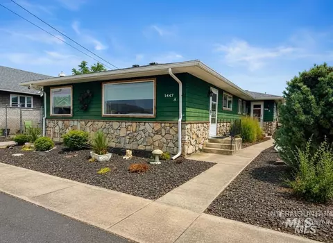 1447 10th St, Clarkston, WA 99403