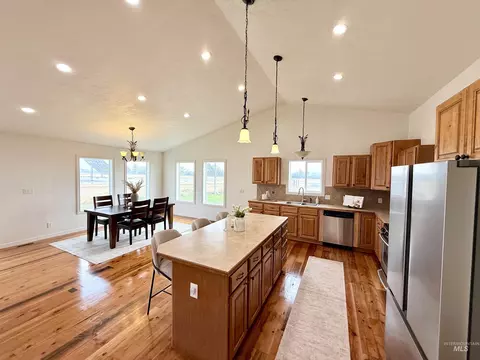 Kitchen - 1240 E 600 N, Rupert, ID 83350 photo 1 of 1