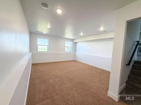 Living - 2085 E 900 S, Hazelton, ID 83335 photo 2 of 2