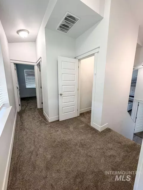 Entry Way - 2085 E 900 S, Hazelton, ID 83335 photo 1 of 1