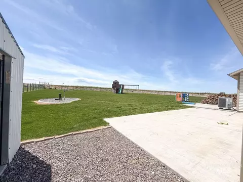 Exterior - 2085 E 900 S, Hazelton, ID 83335 photo 4 of 9