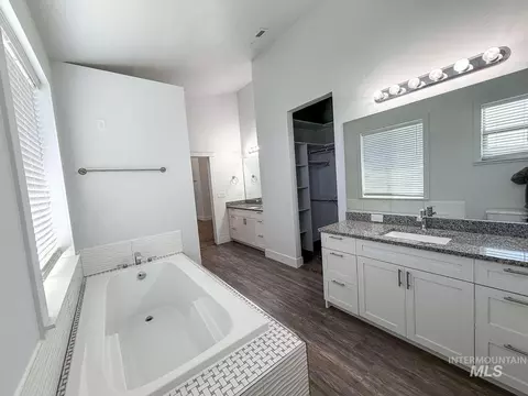 Bath - 2085 E 900 S, Hazelton, ID 83335 photo 1 of 5