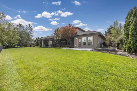 Exterior - 568 E Lakebrook Ln, Eagle, ID 83616 photo 6 of 7