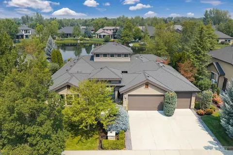 View/Area - 568 E Lakebrook Ln, Eagle, ID 83616 photo 3 of 5