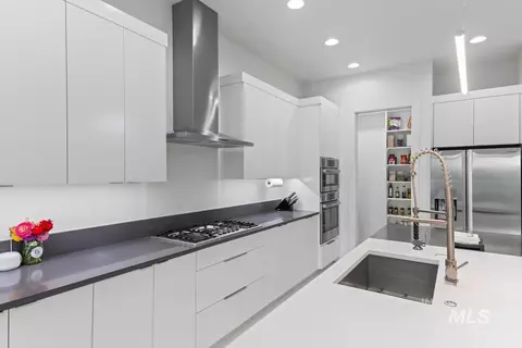 Kitchen - 1854 W Hampton Bay Dr, Eagle, ID 83616 photo 6 of 6
