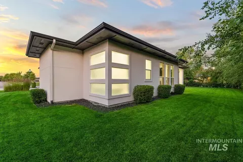 Exterior - 1854 W Hampton Bay Dr, Eagle, ID 83616 photo 7 of 9