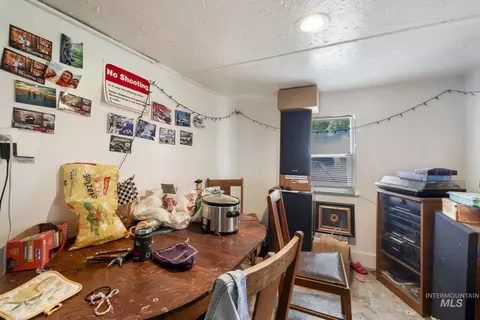 436 Oak St, Castleford, ID 83321 photo 2