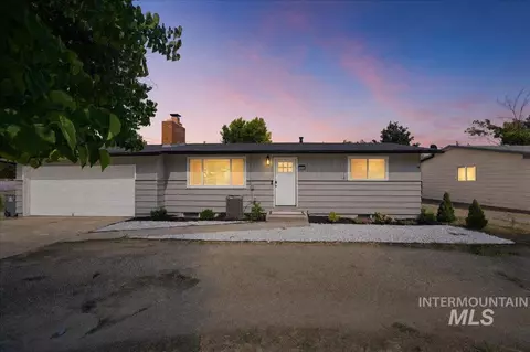 2812 N Cole Rd, Boise, ID 83704