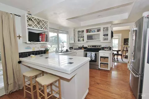 Kitchen - 698 N Eagle Hills Way, Eagle, ID 83616 photo 1 of 4