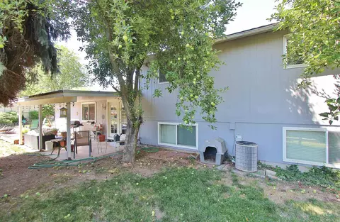 Exterior - 698 N Eagle Hills Way, Eagle, ID 83616 photo 3 of 3