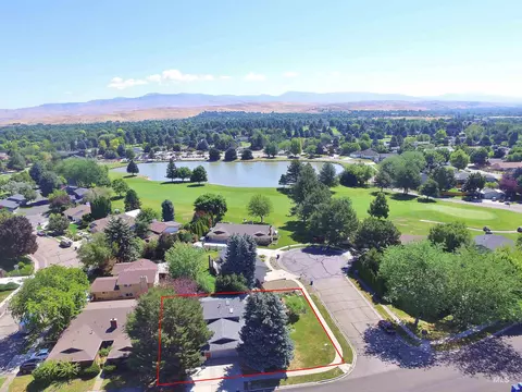 View/Area - 698 N Eagle Hills Way, Eagle, ID 83616 photo 1 of 4