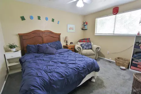Bedroom - 698 N Eagle Hills Way, Eagle, ID 83616 photo 4 of 4