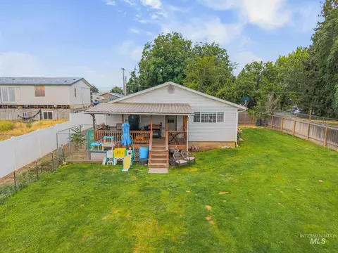 Exterior - 2119 Ripon Ave, Lewiston, ID 83501 photo 4 of 16
