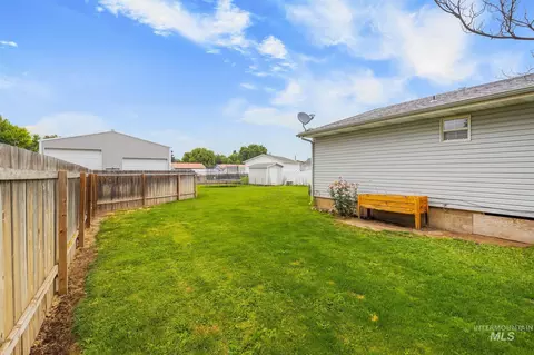 Exterior - 2119 Ripon Ave, Lewiston, ID 83501 photo 10 of 16