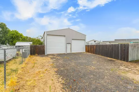 Exterior - 2119 Ripon Ave, Lewiston, ID 83501 photo 2 of 16