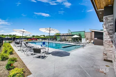 Exterior - 4430 E Haystack St #210, Boise, ID 83716 photo 4 of 4