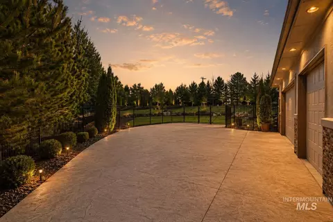 Exterior - 3494 S Sugar Loaf Pl, Eagle, ID 83616 photo 10 of 13