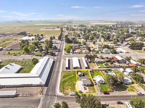 View/Area - 107 W Midway St, Filer, ID 83328 photo 3 of 4