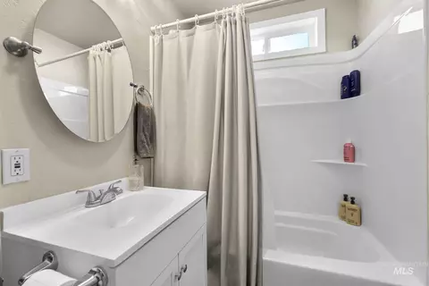 Bath - 107 W Midway St, Filer, ID 83328 photo 1 of 1