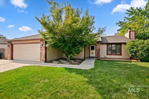 10321 W Macaw Ct, Boise, ID 83704