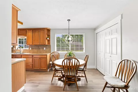 Dining - 420 E Amanita, Eagle, ID 83616 photo 1 of 1