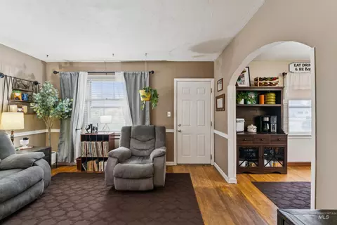 412 E Pine Ave, Meridian, ID 83642 photo 4