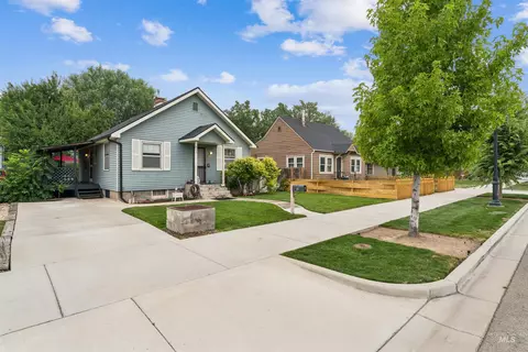 412 E Pine Ave, Meridian, ID 83642 photo 3