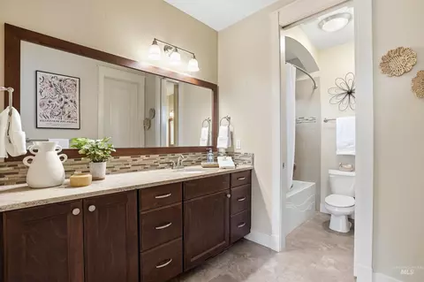 Bath - 6103 W Founders Dr, Eagle, ID 83616 photo 5 of 5