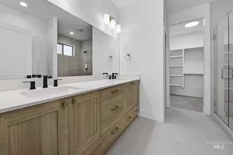 Bath - 1730 N Green Pine Ln, Star, ID 83669 photo 1 of 5