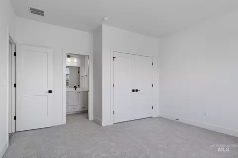 Bedroom - 1730 N Green Pine Ln, Star, ID 83669 photo 4 of 6