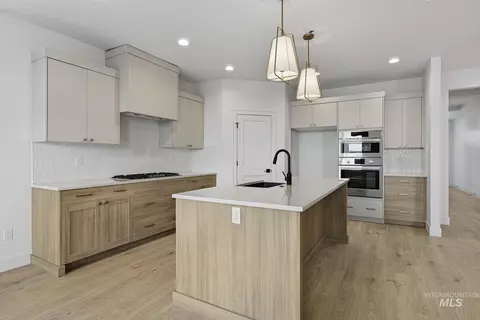 Kitchen - 1730 N Green Pine Ln, Star, ID 83669 photo 1 of 3