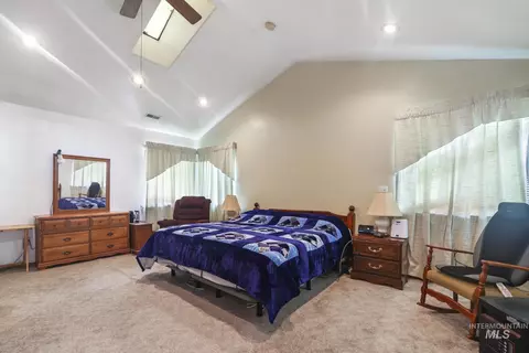 Bedroom - 35 Sun Mdws E, Jerome, ID 83338 photo 1 of 6