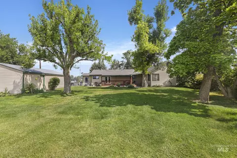 Exterior - 35 Sun Mdws E, Jerome, ID 83338 photo 9 of 20