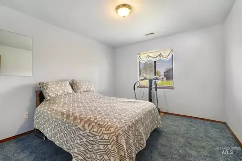 Bedroom - 35 Sun Mdws E, Jerome, ID 83338 photo 4 of 6